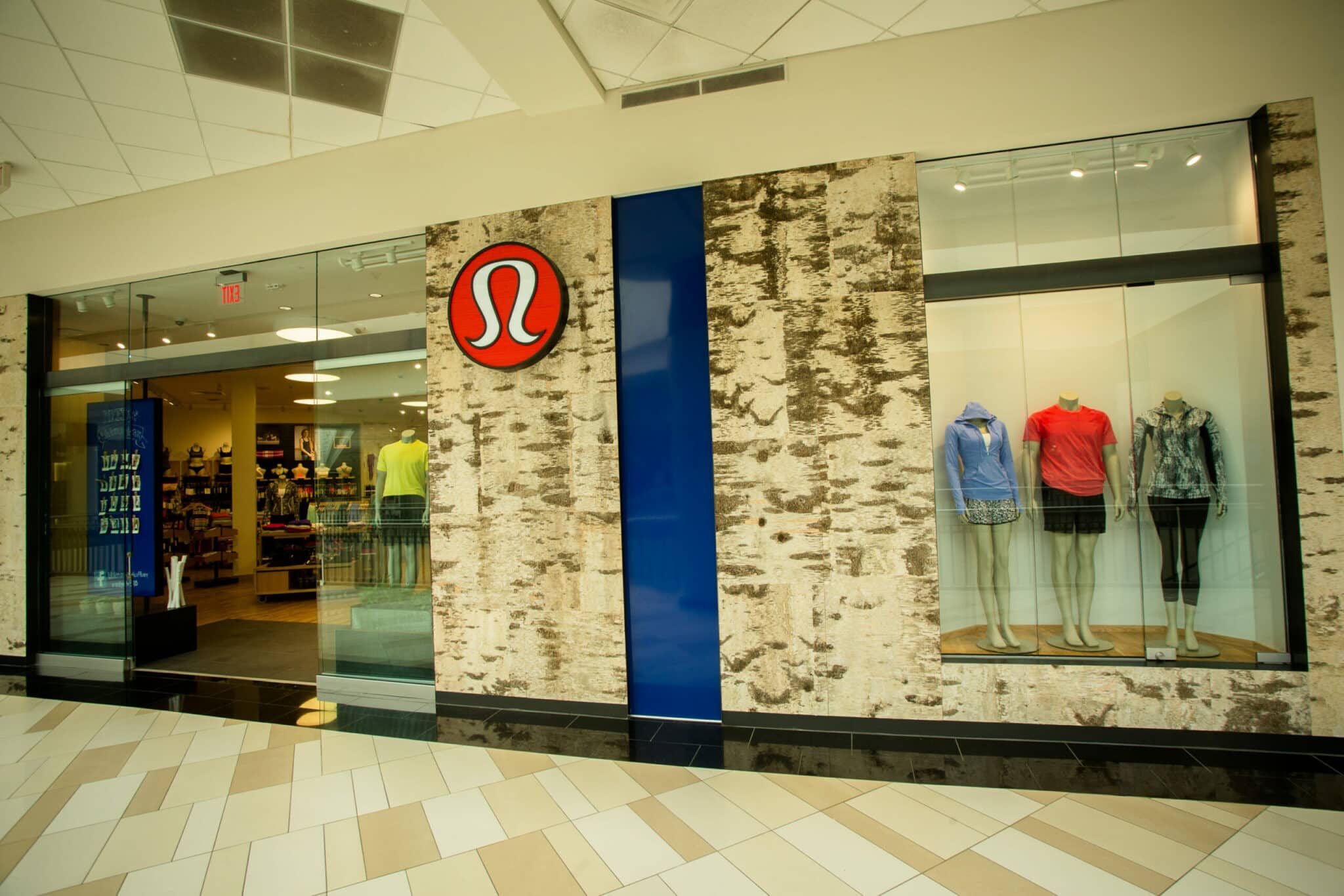 Lululemon's Storefront at Crossgates Mall