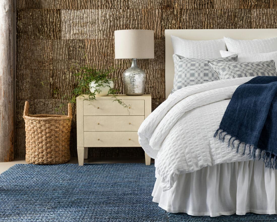Annie Selke White Duvet bark house shingle background wall 02